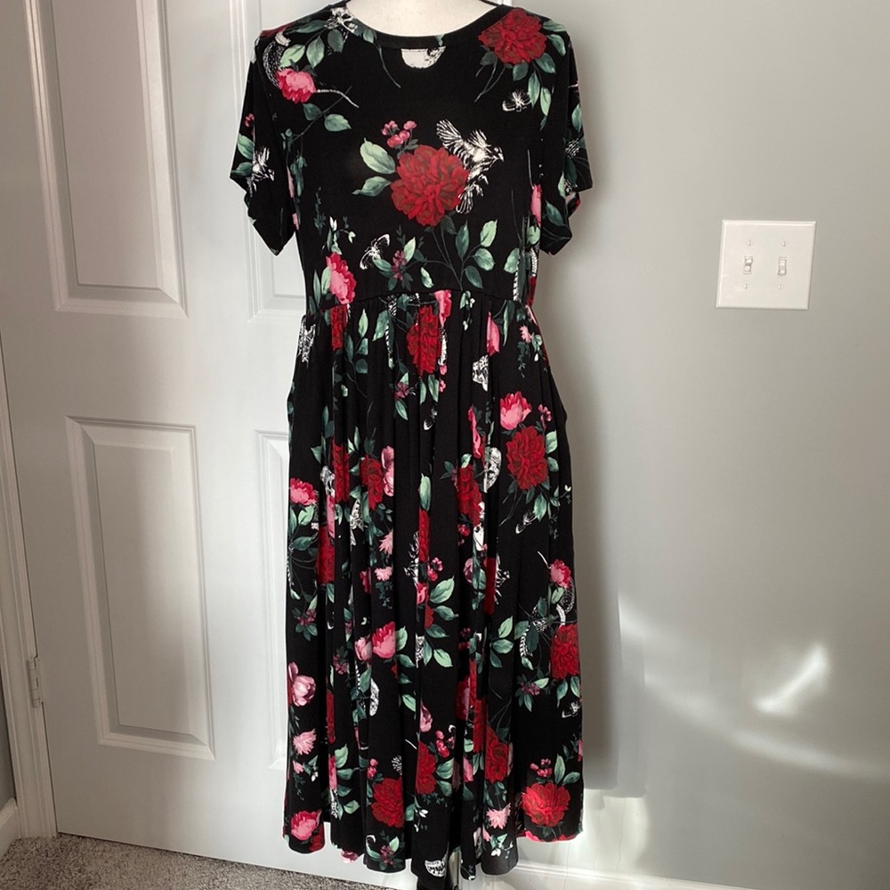 Torrid 1X Super Soft Floral Skull Butterfly Black Dress with Pockets